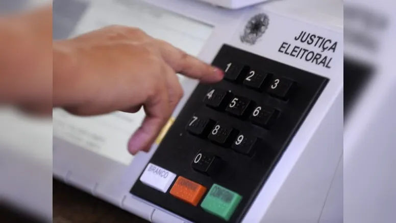 Imagem ilustrativa da notícia OPOSIÇÃO FICA MAIS FORTE