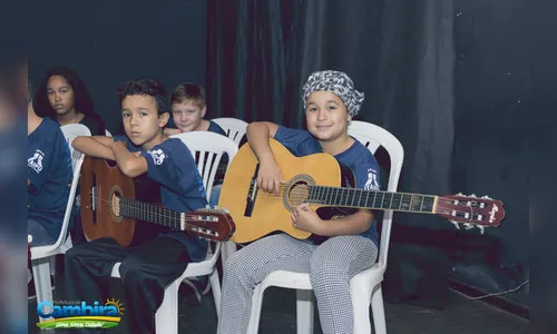 Projetos da APMIF de Cambira sobem ao palco