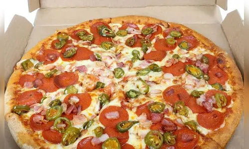 Ladrões roubam pizza e refrigerante de entregador, em Arapongas