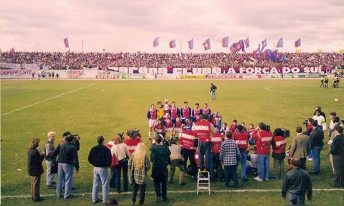 Paraná Clube completa 30 anos de história, mas vive momento inédito nos seus bastidores
