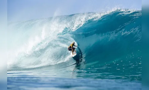 Ítalo Ferreira conquista título do Circuito Mundial de Surfe