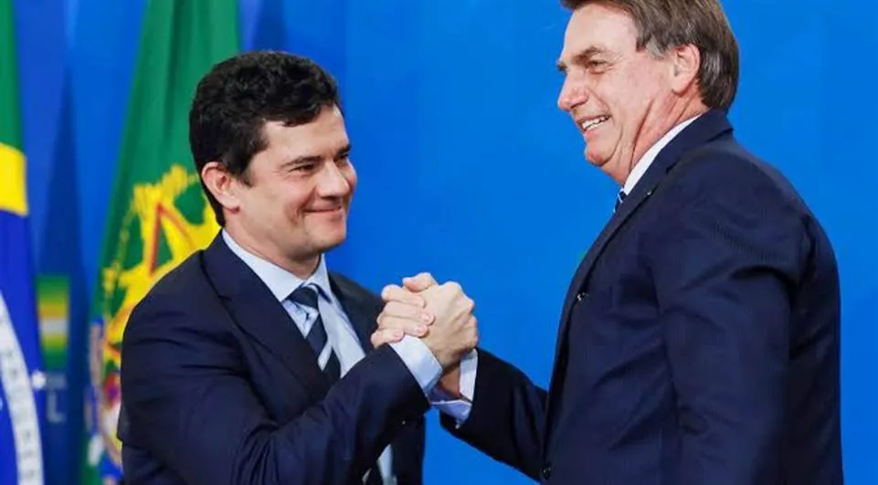 Bolsonaro avalia Moro como vice na chapa em 2022