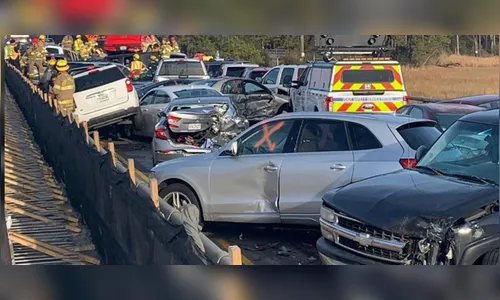 Nos EUA, 51 pessoas ficam feridas em engavetamento com mais de 60 carros