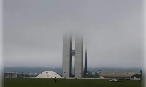 Governo extingue 27,5 mil cargos e veda concurso a 68 profissões em universidades