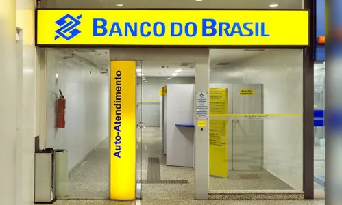 Bancos abrem em horário especial hoje