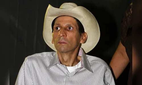 Com câncer, Asa Branca volta a ser internado: 