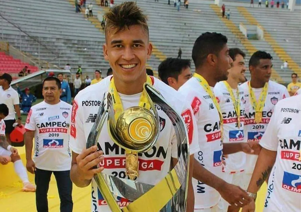 O volante colombiano Victor Cantillo, do Junior Barranquilla, é o novo reforço do Corinthians (Foto: Divulgação/Instagram)