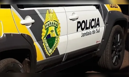 Rapaz é agredido com capacete durante roubo de celular em Jandaia
