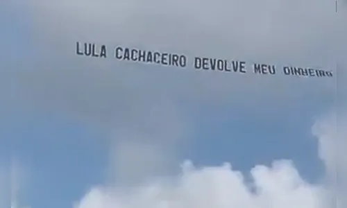 Ex-presidente processa dono da Havan por faixa com os dizeres 