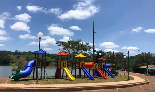 
							Parquinhos são instalados no Parque da Raposa em Apucarana 
						
						