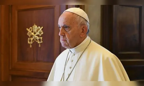 'O papa está nervoso?': internautas comentam reação de Francisco