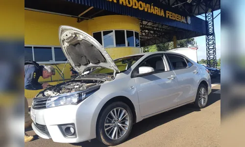 PRF recupera em Mandaguari Toyota Corolla roubado em Niterói no Rio de Janeiro