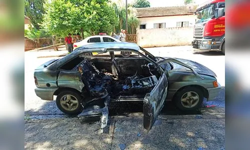 Homem que estava dentro de carro morre após botijão de gás explodir, em Londrina