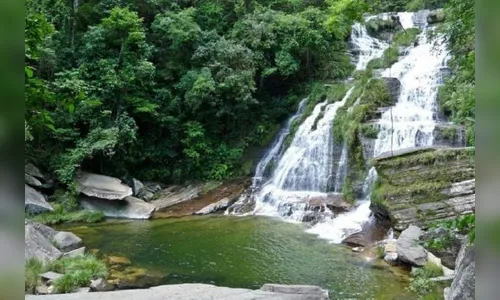 Defesa Civil corrige informação e diz que 3 pessoas morreram em cachoeira de MG