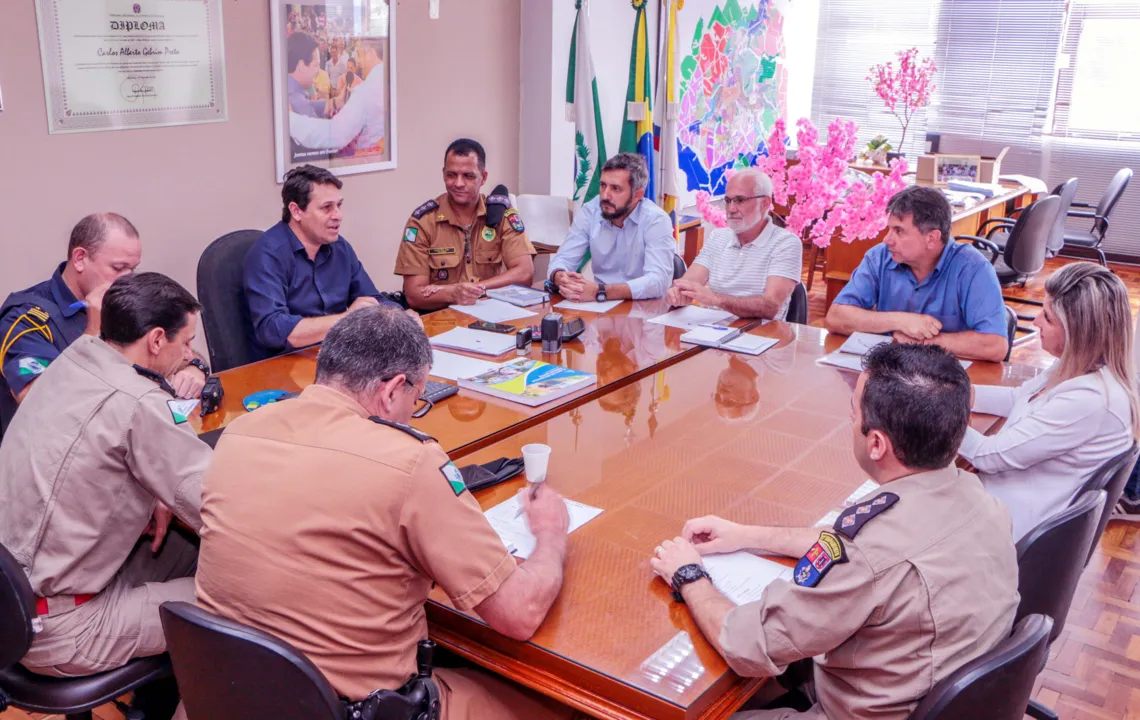 Reunião discute esquema de segurança da festa dos 76 anos de Apucarana