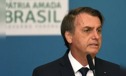 Bolsonaro diz que irá aos EUA para conhecer energia elétrica sem fio