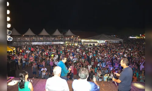 Festa da Uva reuniu público de 15 mil pessoas em Rosário do Ivaí