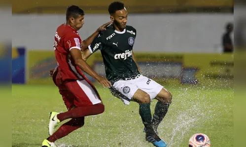 Palmeiras vence de virada na estreia da Copinha
