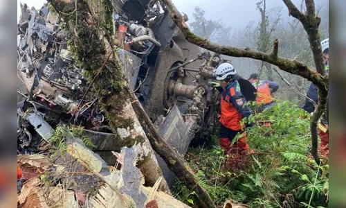 Helicóptero militar de Taiwan cai causando oito mortes
