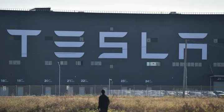 Tesla prevê produção de 500 mil veículos por ano em nova fábrica na Alemanha