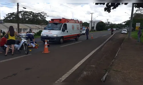 Jovem sofre queda de moto em Apucarana 