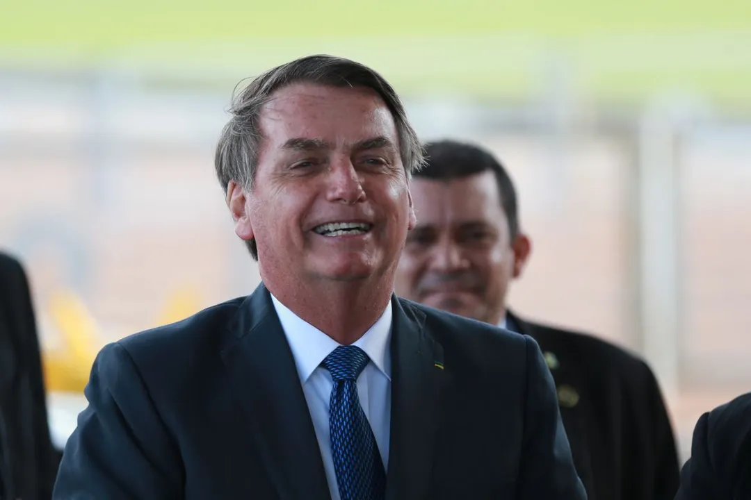 Em novo ataque à imprensa, Bolsonaro diz que jornalistas são ‘raça em extinção’