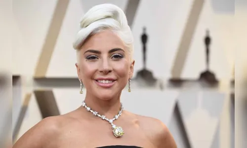 Lady Gaga revela ter dores intensas e trauma desenvolvido após ter sido estuprada