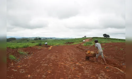 
						
							Ivaiporã leva pavimentação para zona rural
						
						