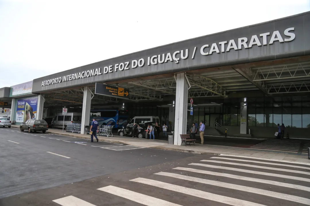 Foz do Iguaçu passa a ter voos diretos e baratos para o Chile