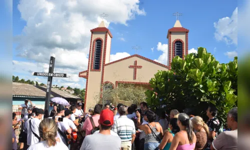 
							Dia de Reis  é celebrado em Ivaiporã na capela Santos Reis, veja vídeo
						
						