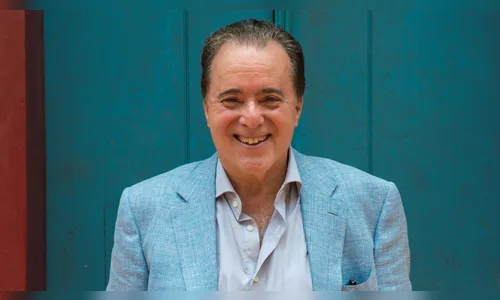 Tony Ramos deixa hospital de cadeira de rodas após diagnóstico