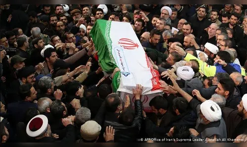 Tumulto no funeral de Suleimani em Kerman deixa ao menos 32 mortos