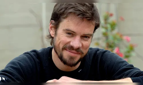 Ator morre cinco meses após se anunciar curado de câncer