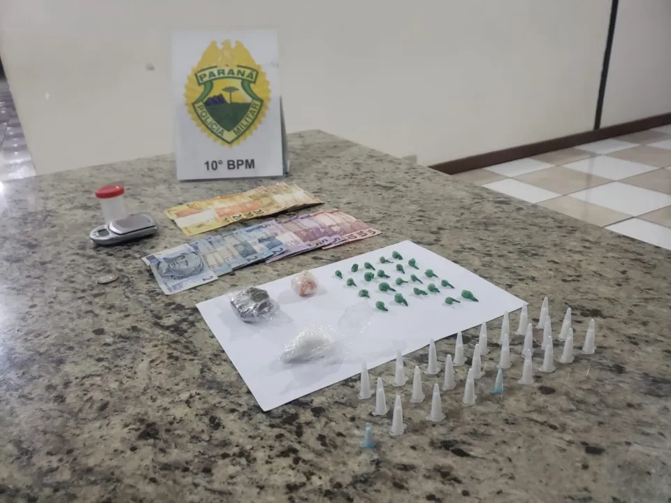 PM de Apucarana apreende crack,cocaína e maconha; um homem foi preso