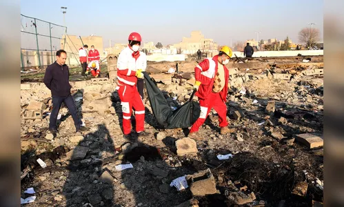 Irã não entregará caixas-pretas de avião ucraniano que caiu nesta quarta (8) 