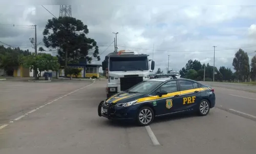 PRF recupera 32 toneladas de fertilizantes e prende dois suspeitos