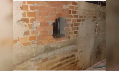 Ladrões devolvem instrumentos musicais furtados de igreja 