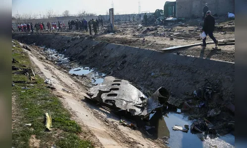 Dez países já se ofereceram para ajudar a apurar queda de avião