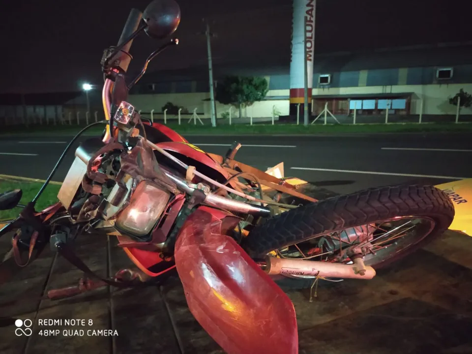 Motociclista sofre ferimentos após acidente na PR-444