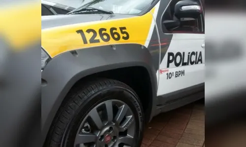 Motorista bate em moto e foge sem prestar socorro em Apucarana