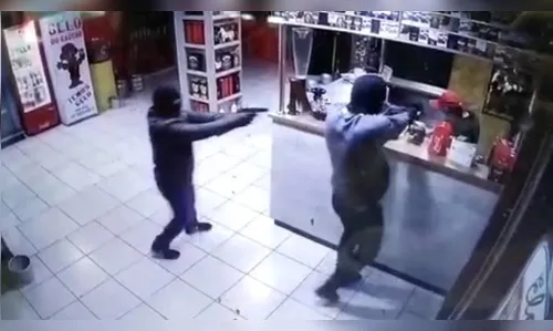 Polícia Civil prende dois suspeitos de matar funcionário de tabacaria com mais de 40 tiros 