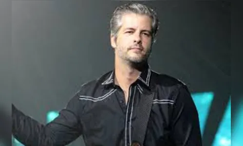 Victor Chaves é condenado a pagar R$ 20 mil à ex-mulher após agressão