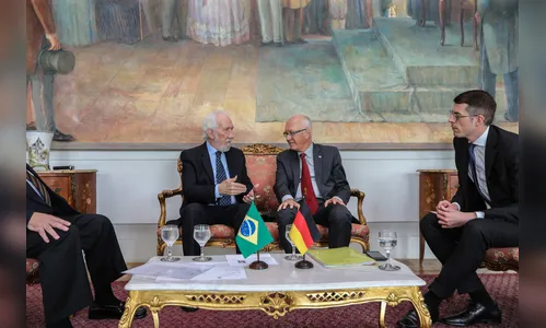 Paraná recebe embaixadores de 22 países e reforça relações internacionais