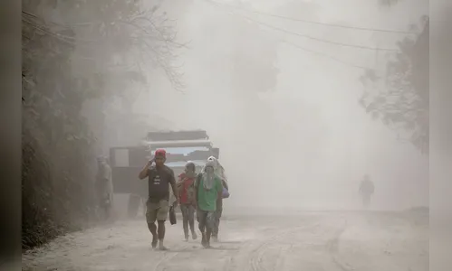 Governo filipino alerta população para outra grande erupção vulcânica