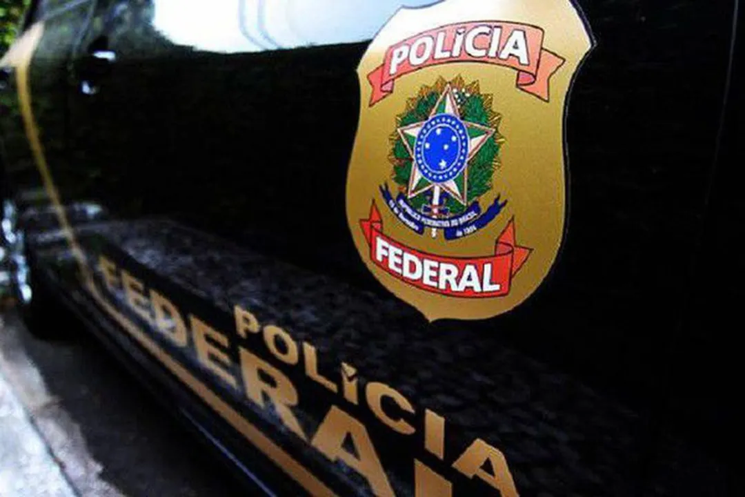 Polícia Federal faz operação contra tráfico de armas no Paraná 