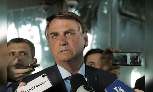 Bolsonaro determina criação de conselho para ações na Amazônia
