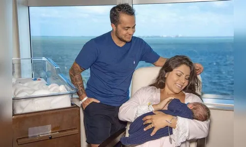 Thammy cobra posição de Carlos Bolsonaro após parlamentar postar nova foto dele com filho