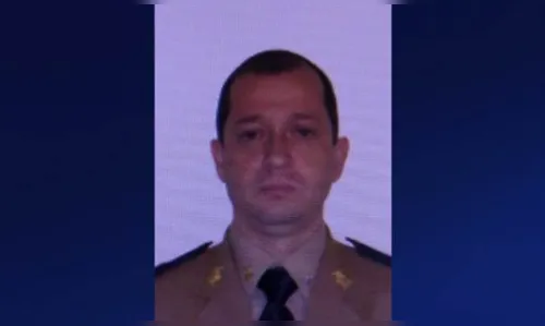 
							Capitão da PM de Rolândia morre após ser atropelado por ônibus
						
						