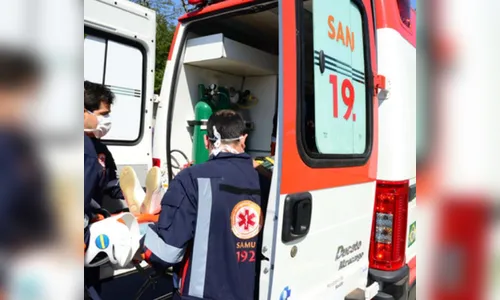 Mendigo se incomoda com barulho de roçadeira e ataca trabalhador em Apucarana