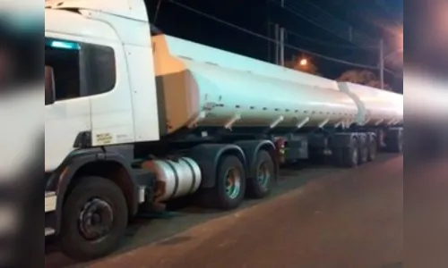 Carga de etanol é roubada na região e caminhão é abandonado em Apucarana